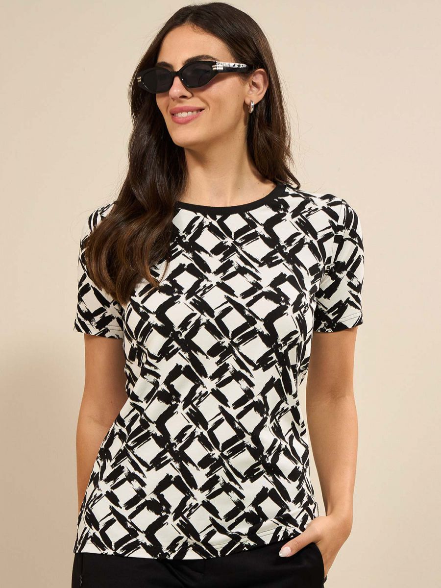 חולצת טי מודפסת