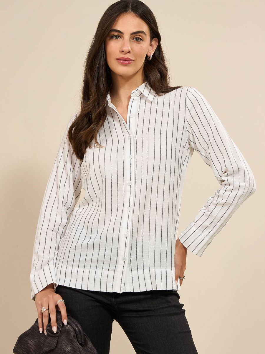 חולצת פסים מכופתרת