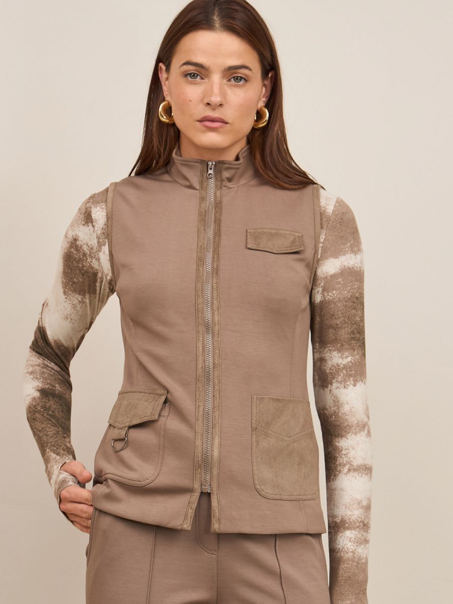 ווסט בתוספת רוכסן