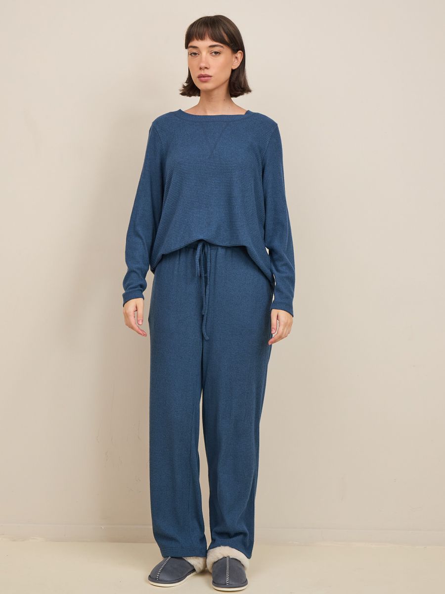 חליפת פנאי ריב