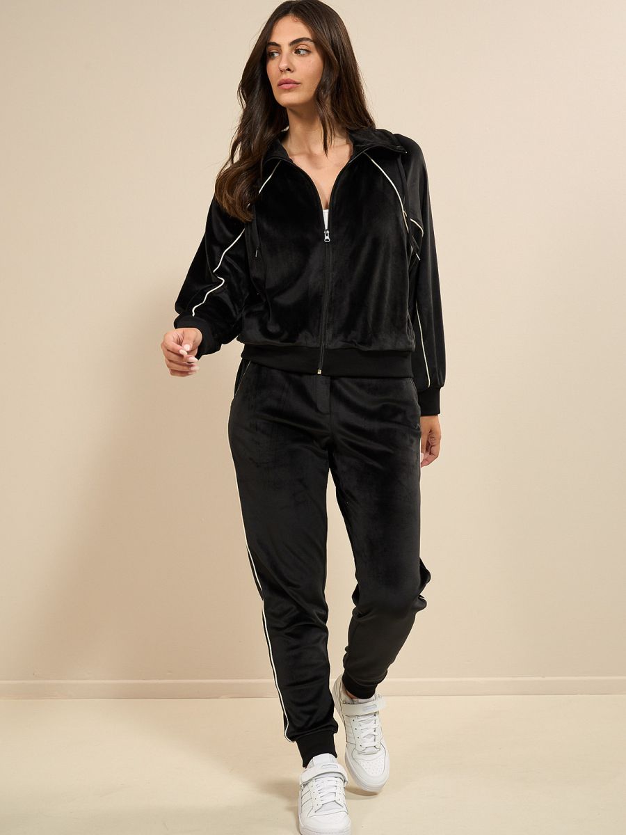 חליפה שהיא חובה