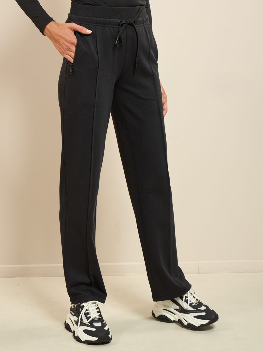 מכנסי ספורט ישרים