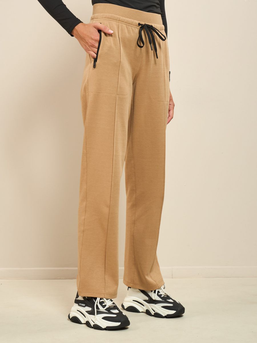 מכנסי ספורט ישרים