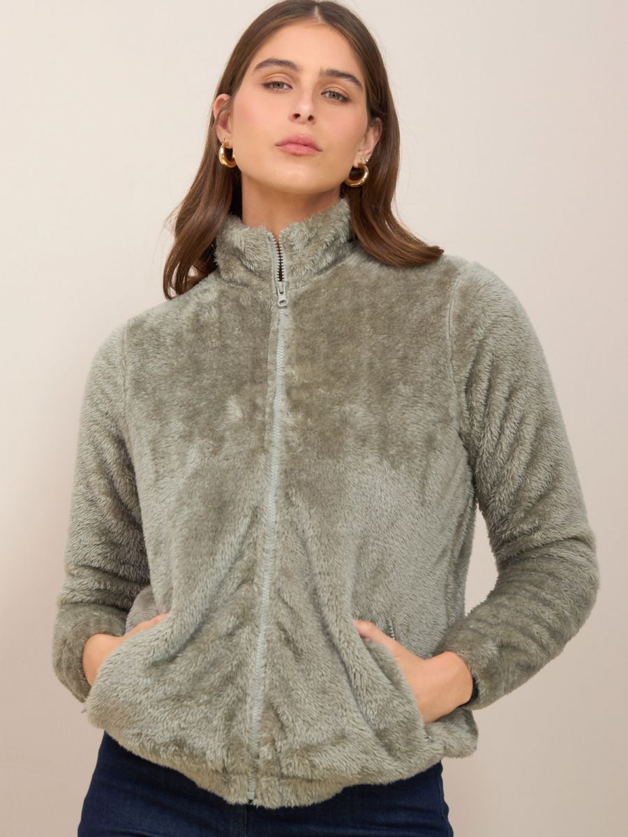 עליונית פרווה ספורטיבית