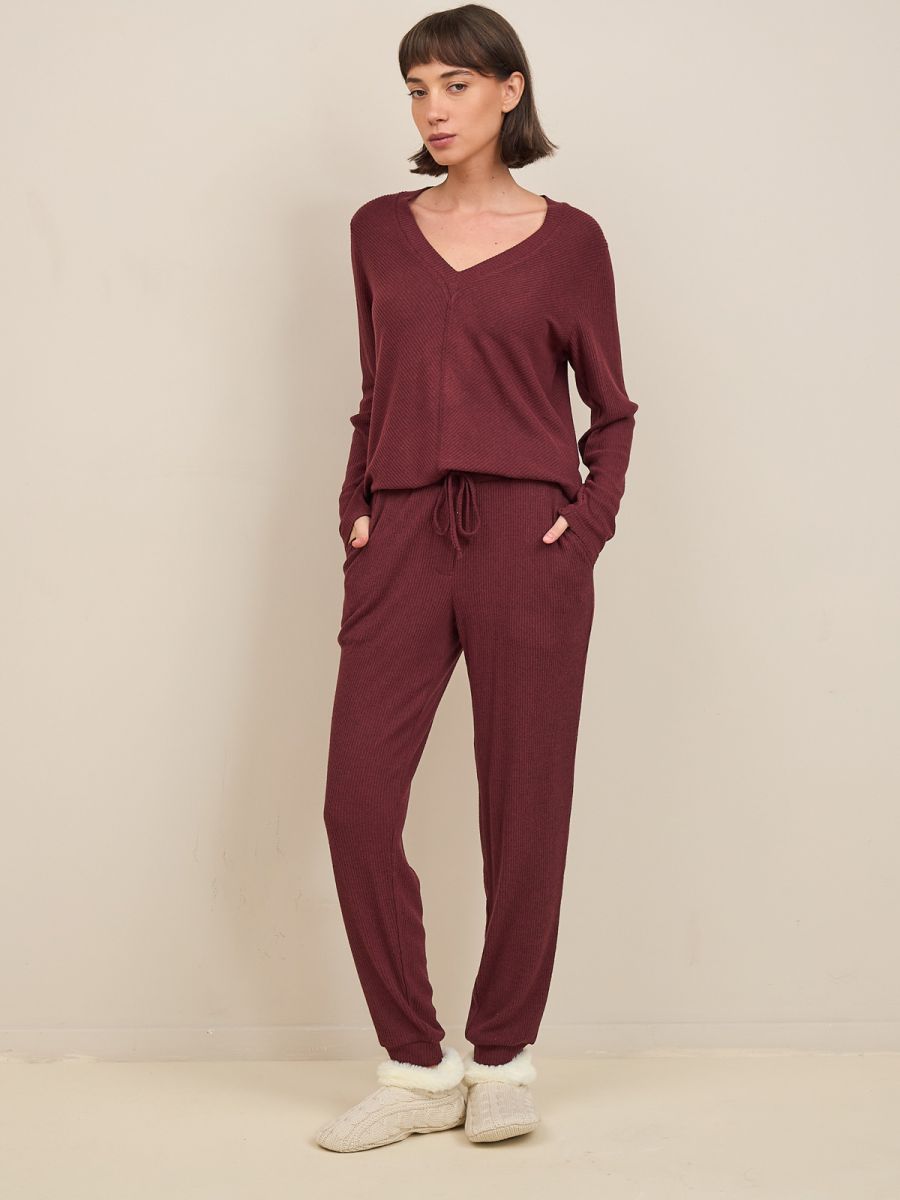 חליפת פנאי ריב V