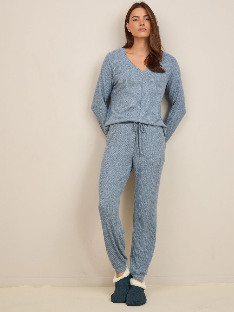 חליפת פנאי ריב V