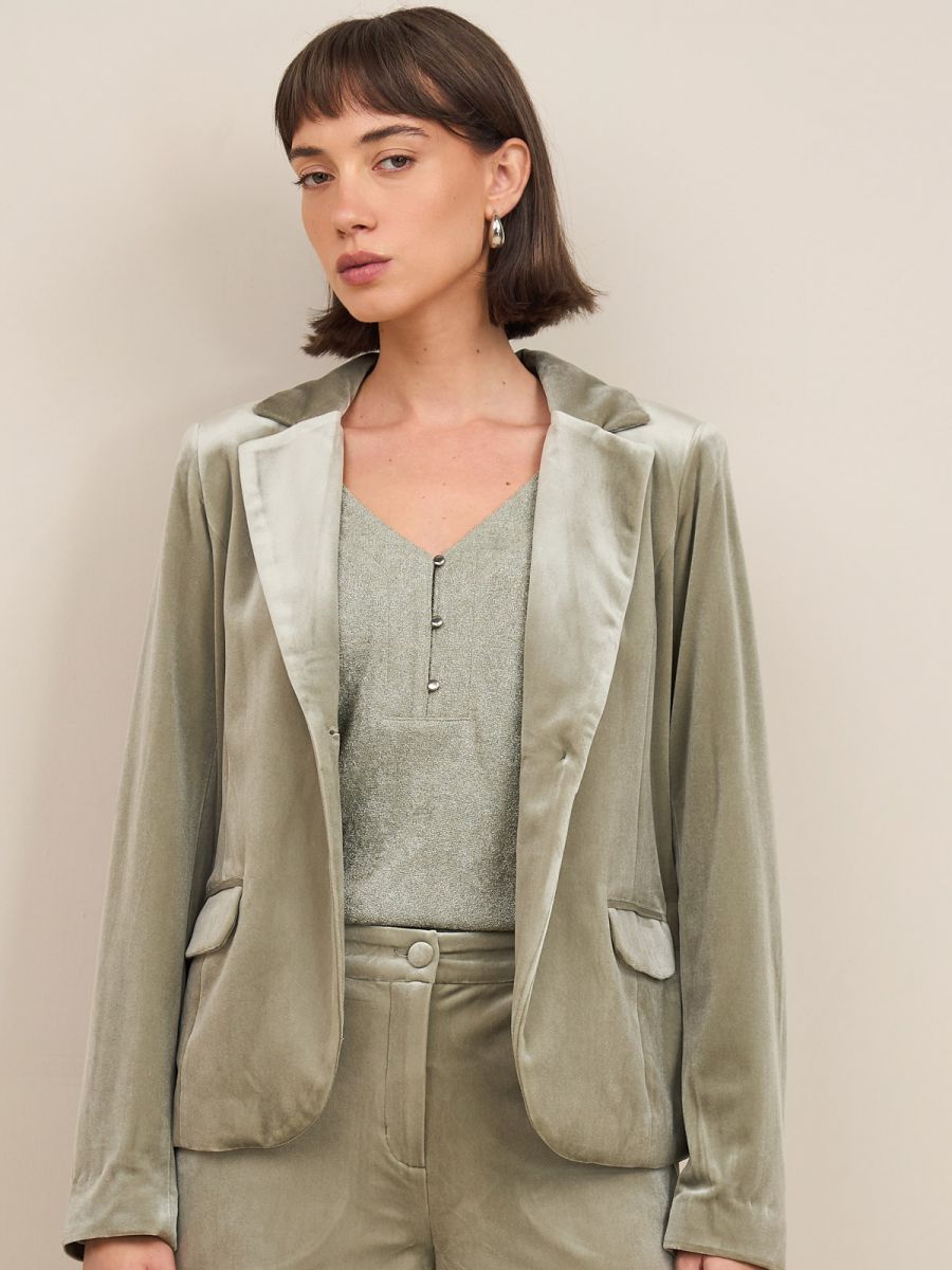 ז’קט קטיפה מחויט