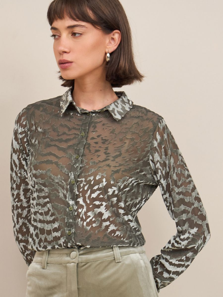 חולצת קטיפה צרובה