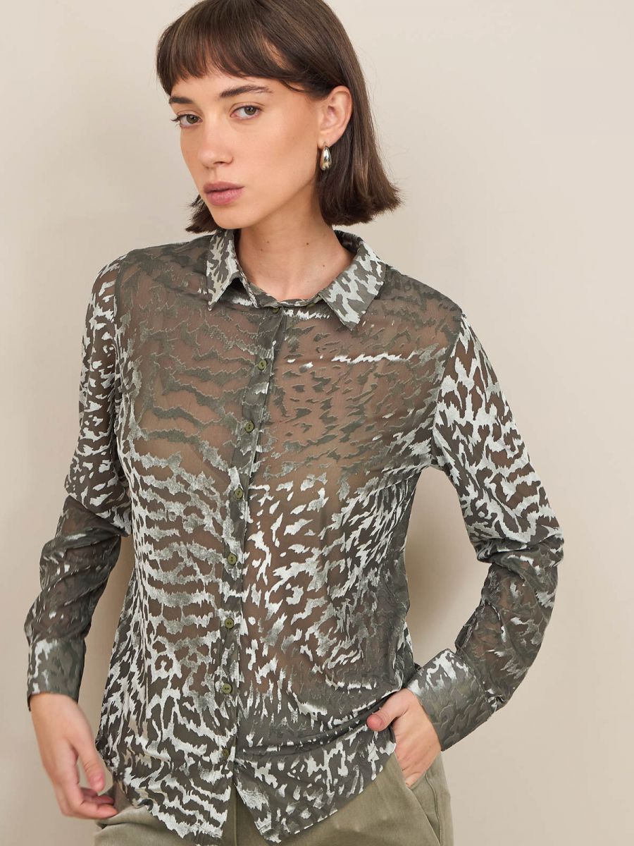 חולצת קטיפה צרובה