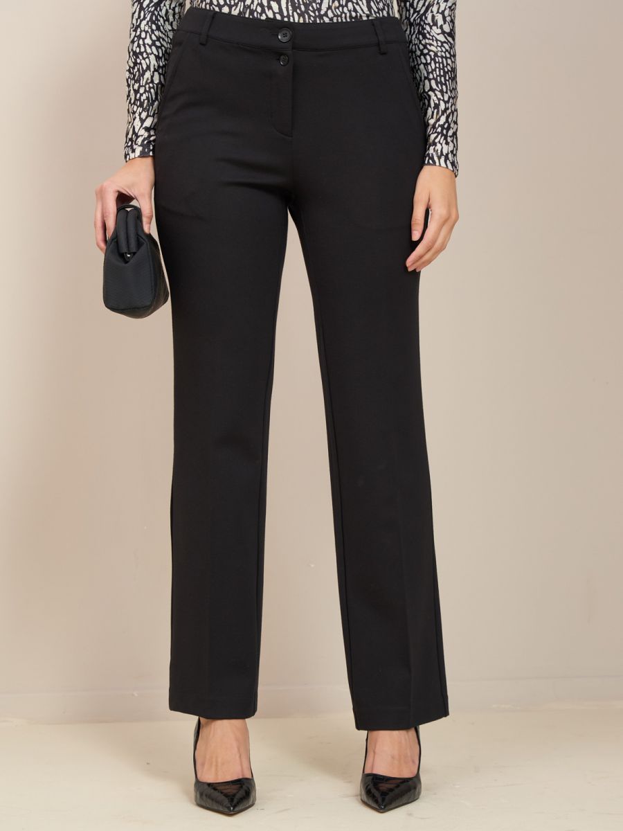 מכנסי גרסי מתרחבים