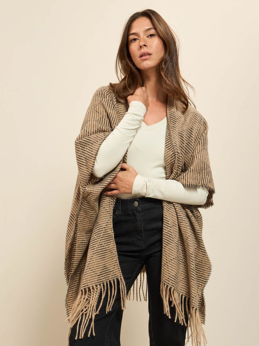 שכמיה רכה קלילה