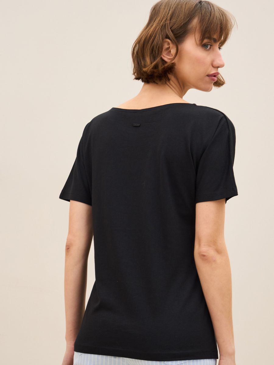 פרומו טישרט דפוס פרח