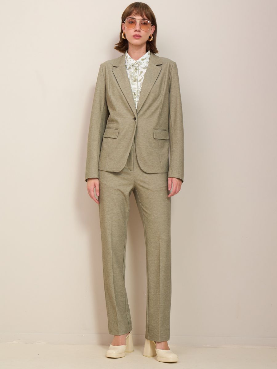 מכנסי ג’רסי מחוייטים