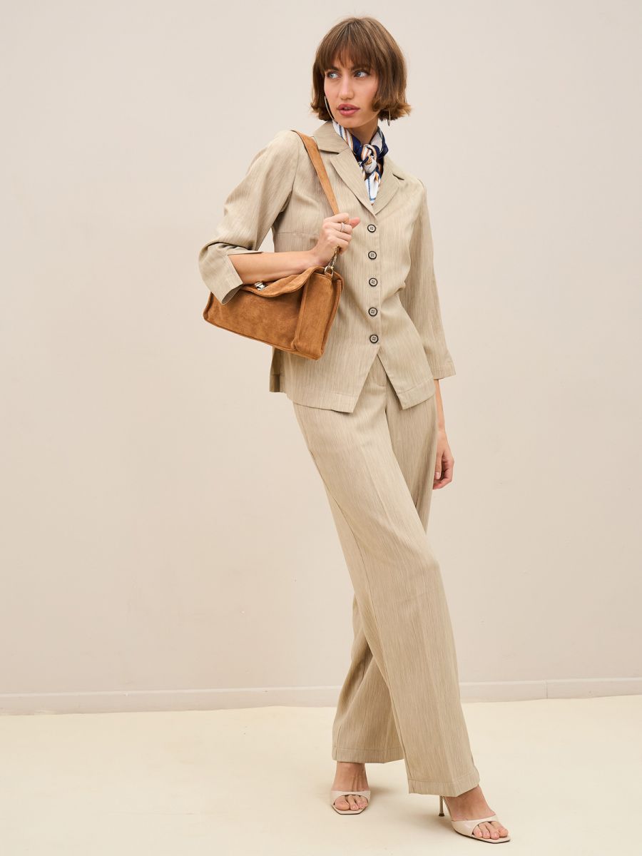 מכנסיים מחוייטים