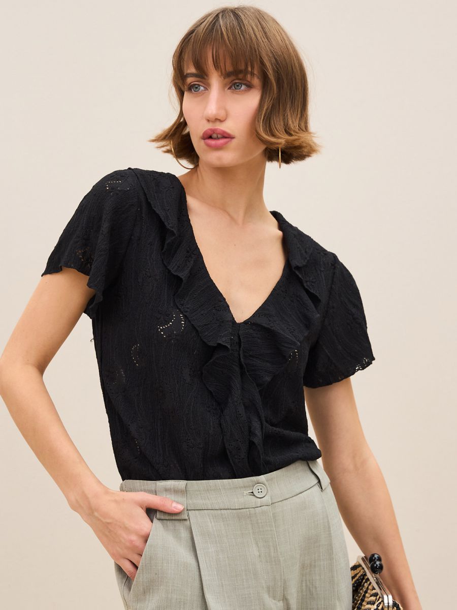 טי שרט תחרה וולנים