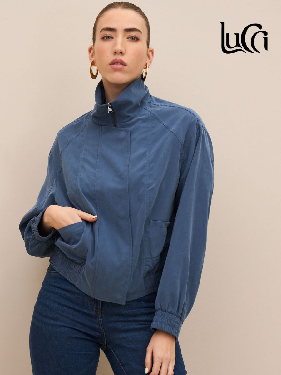 עליונית עם צוורון וLBC