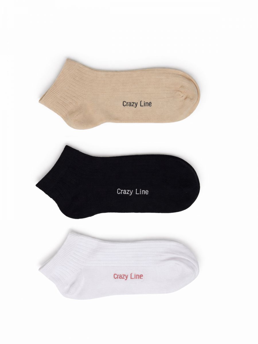 שלישיית גרבים ללא תפר