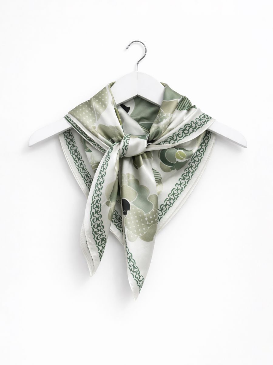 מטפחת פרחים עדינה