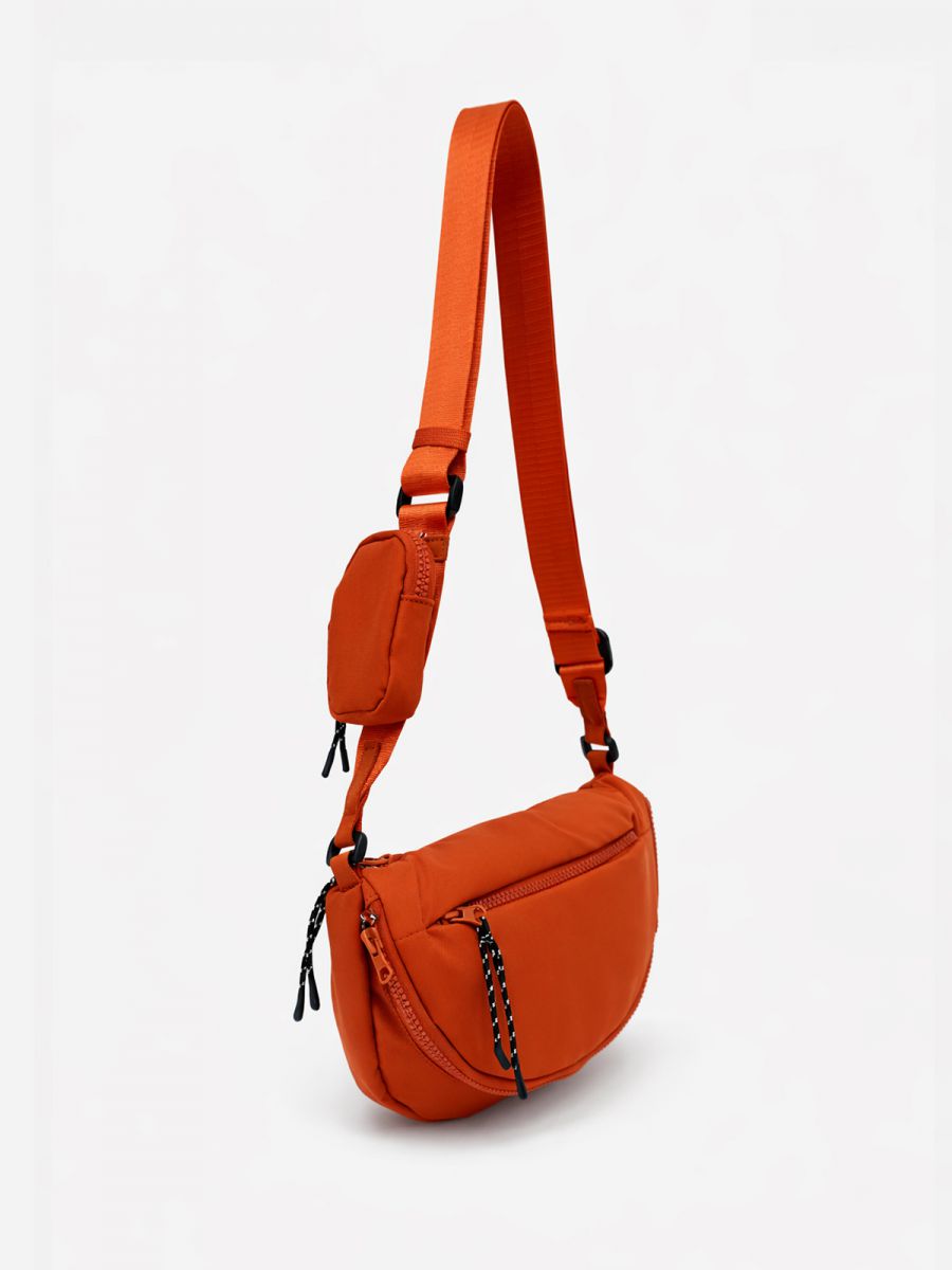 תיק ספורט צידי