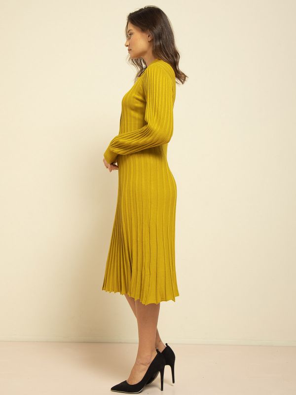 4שמלת  סריג מתרחבת