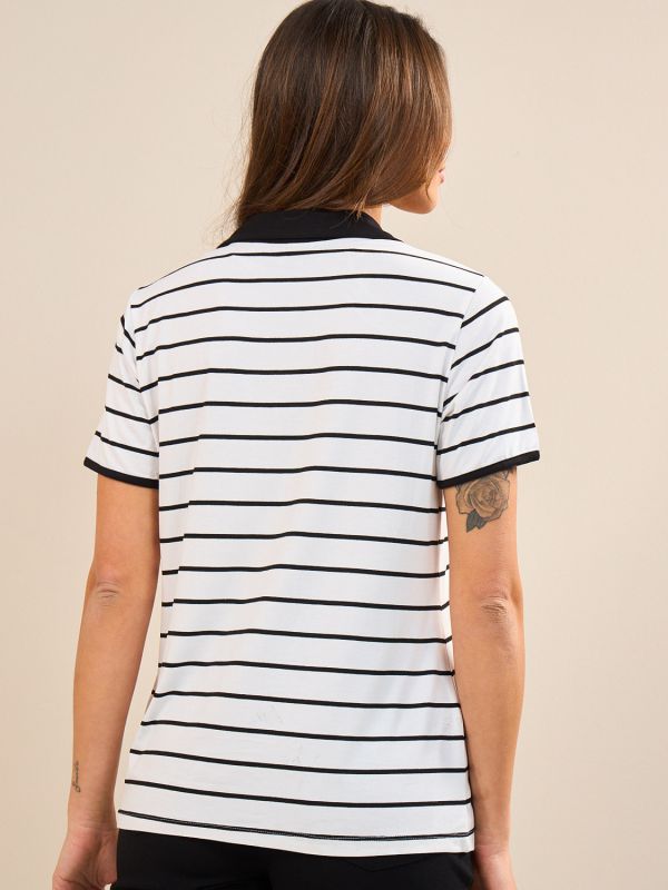 חולצת טי בייסיק  צוארון