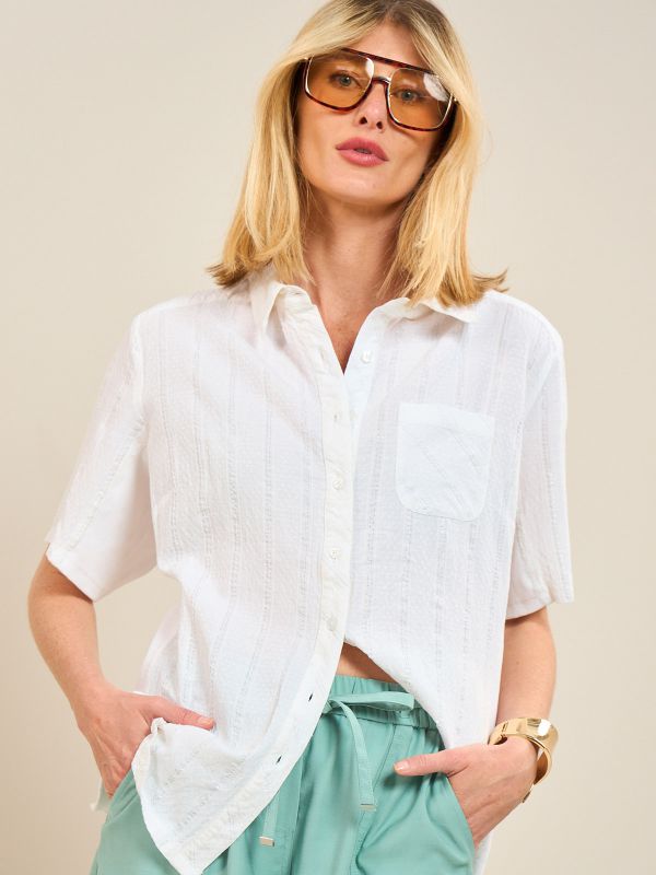 חולצת מכופתרת עם ריב