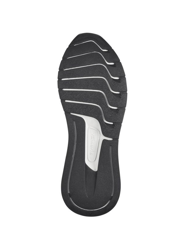 סניקרס בד שחור עיטור זהב סוליה מוגבהת תמריס Tamaris