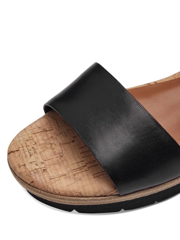 סנדלי נוחות עור שחור תמריס Tamaris