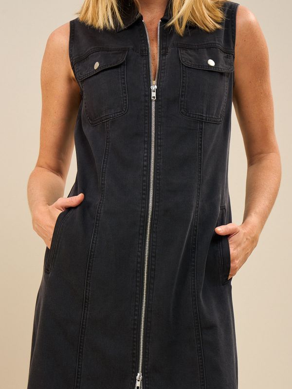 שמלה עם רוכסן וכיסים