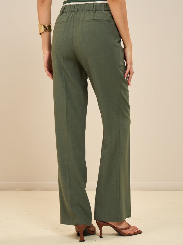 מכנסיים מחוייטים כיסים