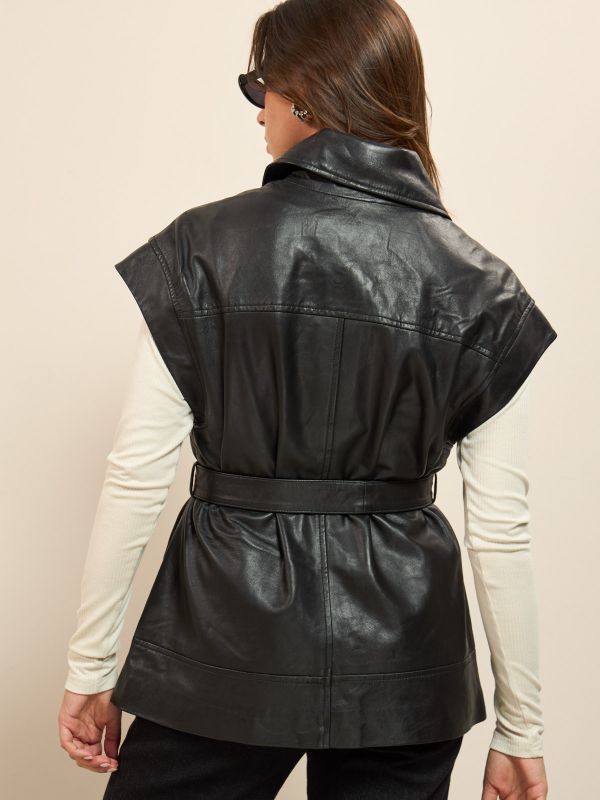 וסט עור ארוך