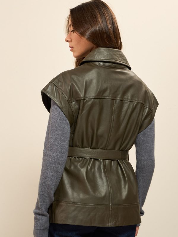 וסט עור ארוך