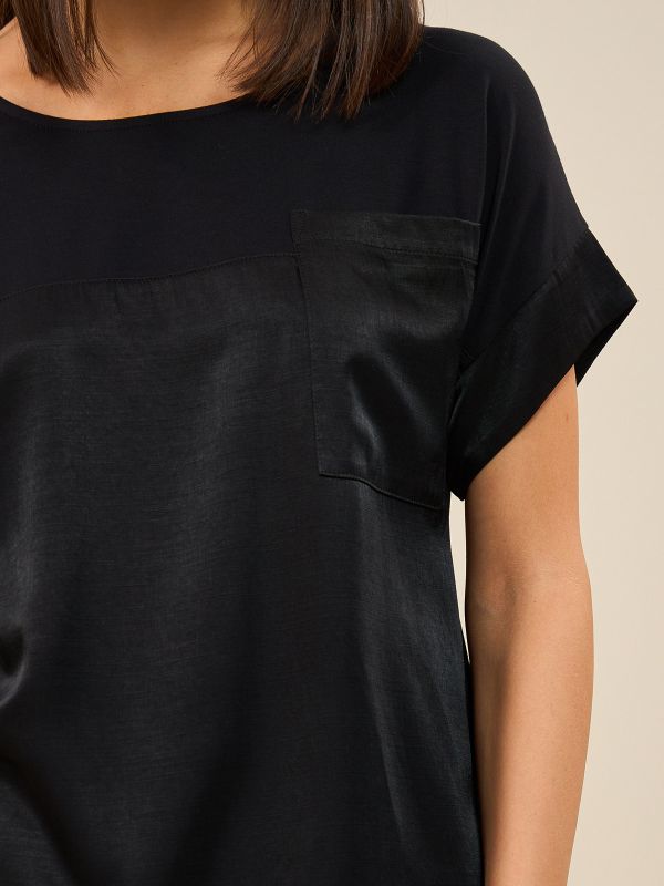 טי שרט-שילוב בדים