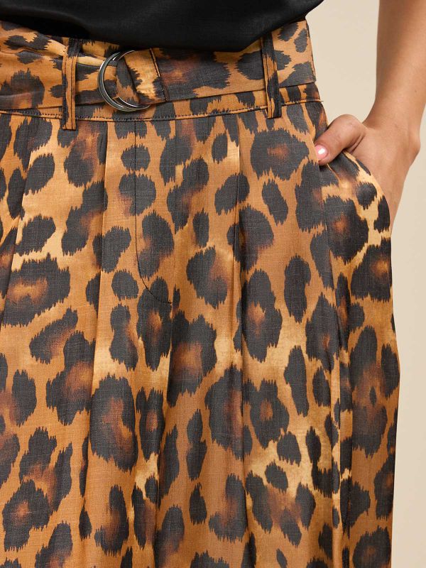 חצאית מודפסת מנומר +חגורה