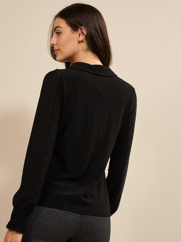 חולצה מכופתרת דמוי תחרה