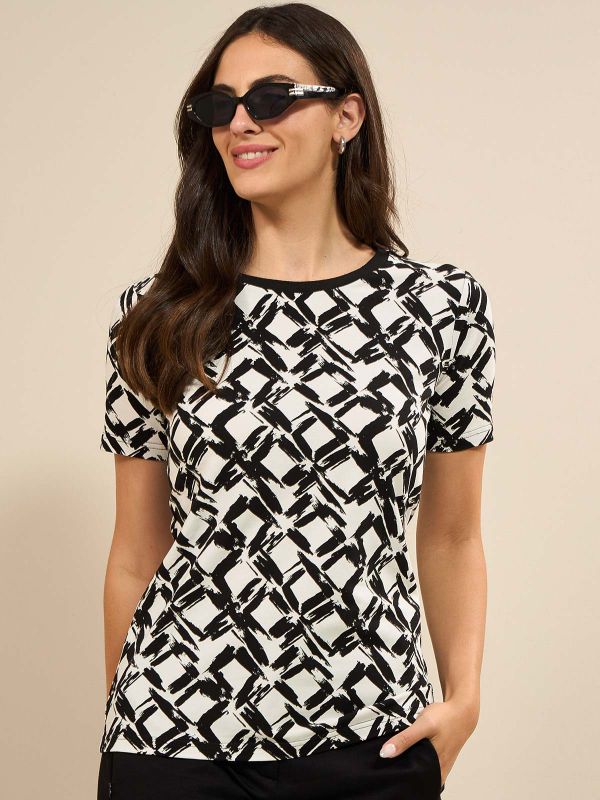 חולצת טי מודפסת