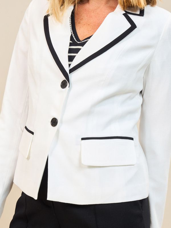 ז’קט אופריט חגיגי