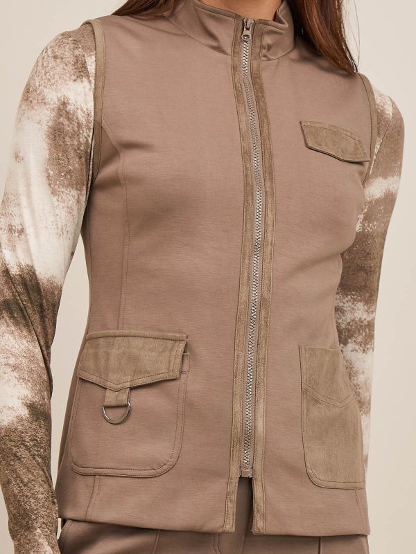 ווסט בתוספת רוכסן