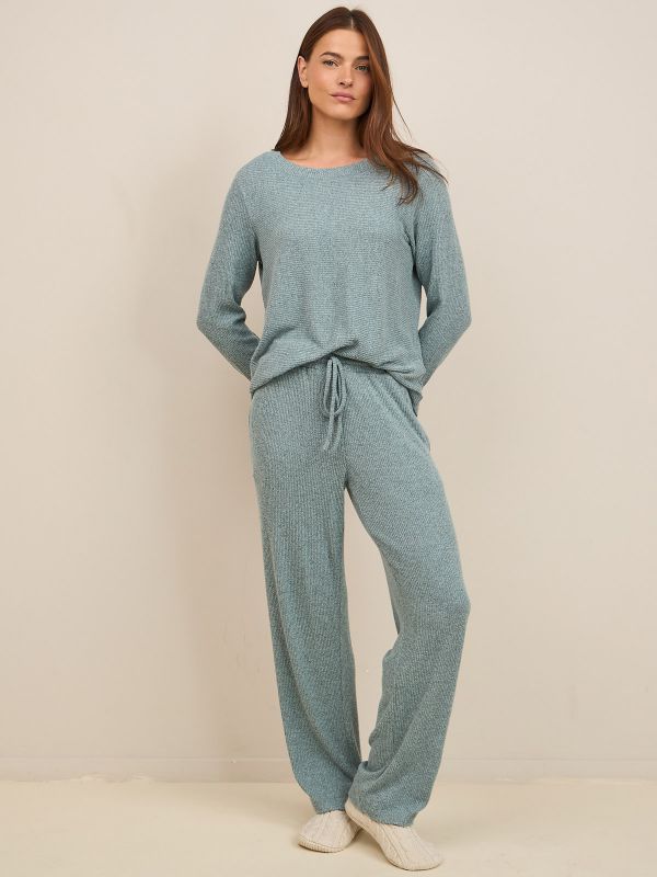 חליפת פנאי ריב