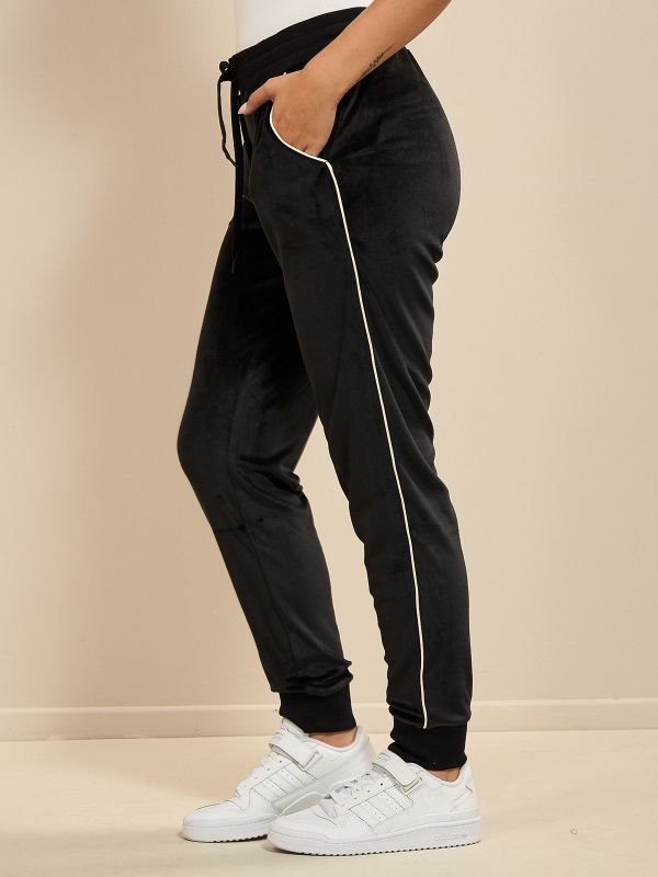 חליפה שהיא חובה