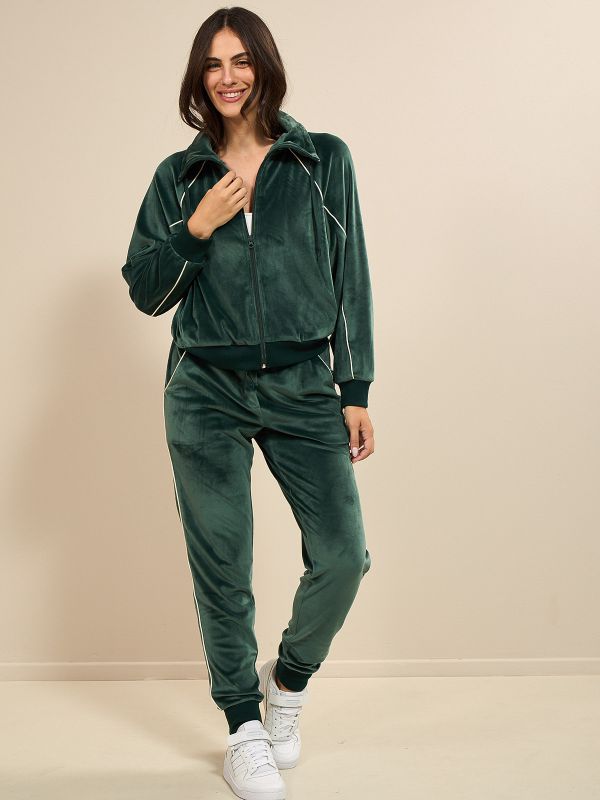 חליפה שהיא חובה