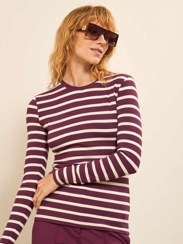 חולצת טי פסים