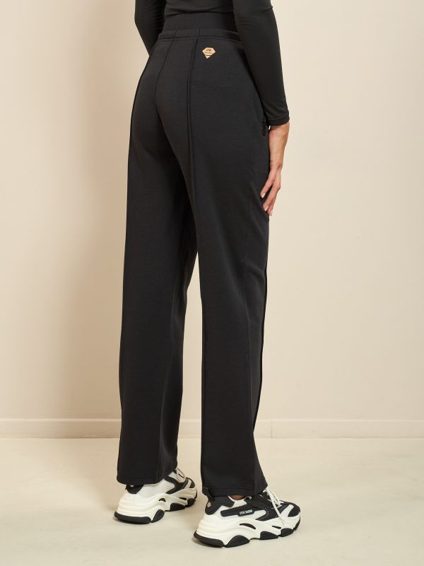 מכנסי ספורט ישרים