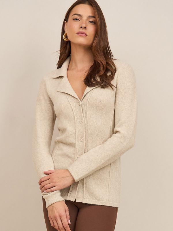 סריג מכופתר עם דש