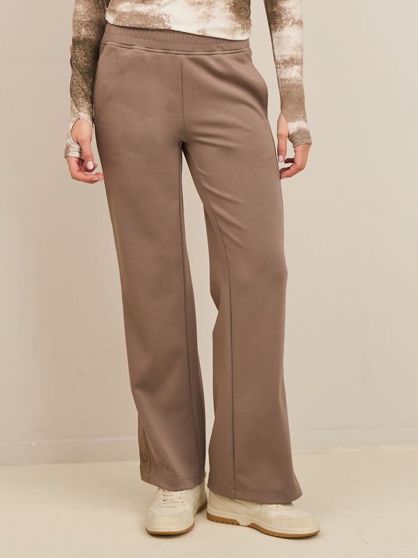 מכנסי טרניג