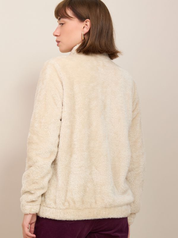 עליונית פרווה ספורטיבית