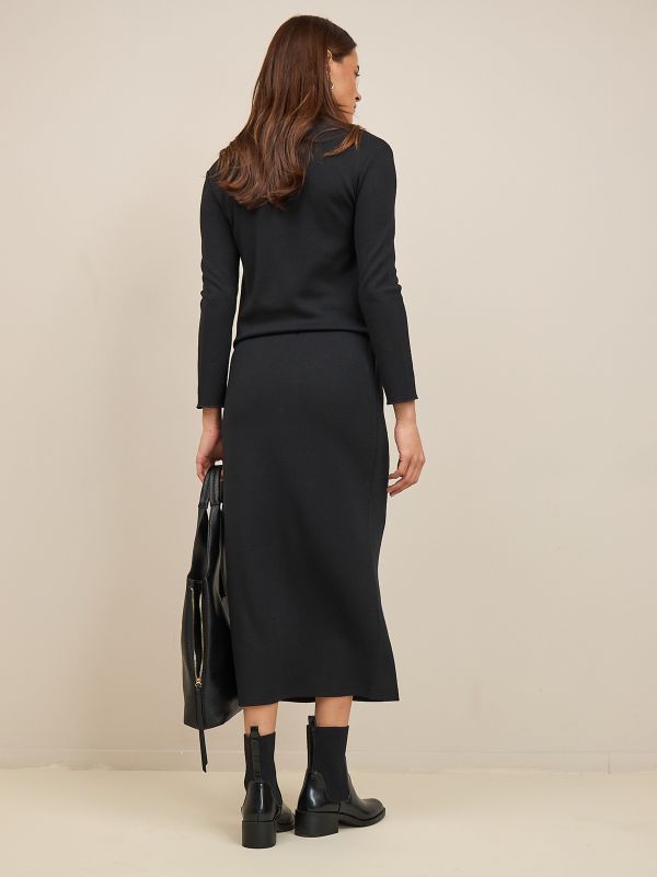 חצאית סריג כפתורים