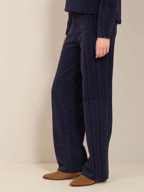 מכנסי סריג שניל