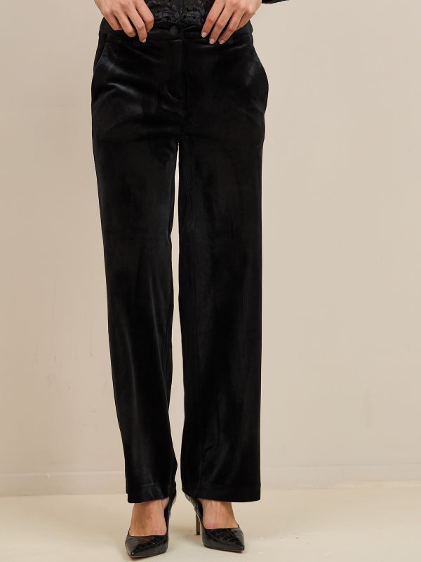 מכנסי קטיפה