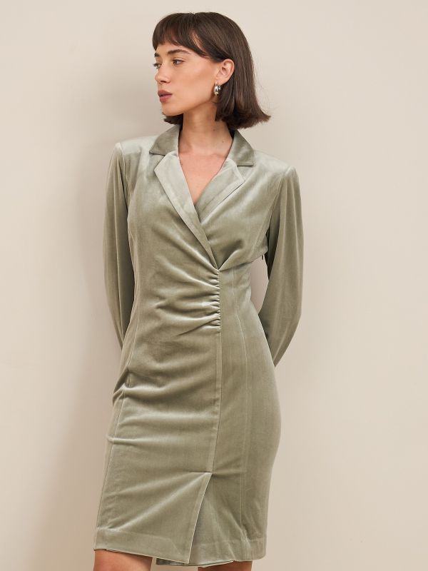 שמלת  קטיפה מעטפה